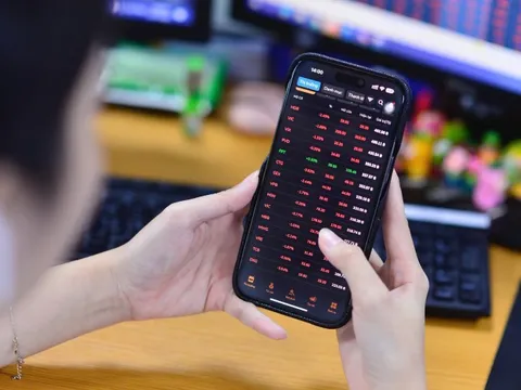 Thanh khoản chứng khoán suy yếu: Cần quay trở lại yếu tố cơ bản, thay vì đặt cược vào dòng tiền