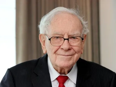 Bức thư chia tay cuối cùng của Warren Buffett:’Tôi sẽ yên lặng hơn’