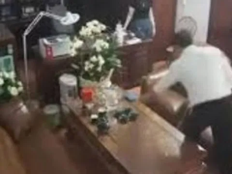 Vụ chủ tịch hội đồng quản trị “thân mật” với nhiều phụ nữ trong phòng làm việc: Những người trong clip có bị xử phạt?