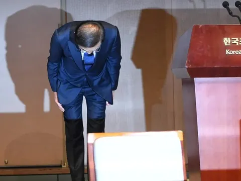 Samsung vừa mới phải đăng bài "xin lỗi" nhưng chỉ thấy người dùng vào "haha", chuyện gì đang xảy ra vậy?