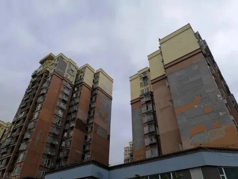 Ở tuổi 58, tôi rao bán căn hộ tầng 15 dù lỗ nặng: “Càng lên cao, cuộc sống càng ngột ngạt”