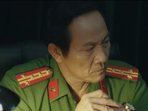 Thoát vai "ông trùm", NSƯT Hoàng Hải trở thành Đại tá công an