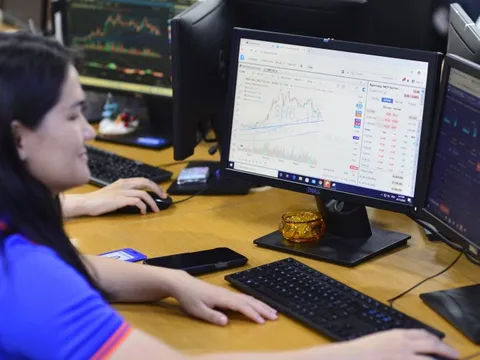 Không có bất ngờ sau 14h00, VN-Index tăng hơn 13 điểm, cổ phiếu chứng khoán phục hồi