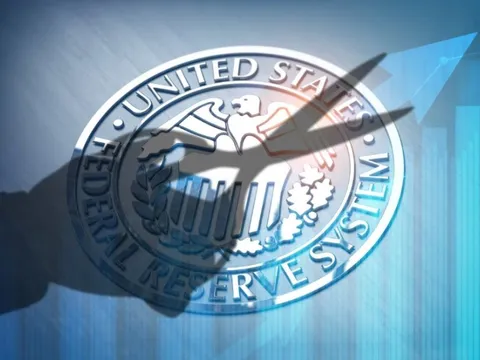 Hàng loạt quan chức Fed lên tiếng, tiết lộ khả năng về đợt cắt giảm lãi suất tiếp theo: Chủ tịch Powell gặp khó vì ‘9 người 10 ý’