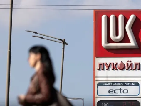 Mỹ trừng phạt 'ông lớn' dầu khí Nga, quốc gia châu Âu gặp nguy, chỉ còn xăng dầu dùng trong hơn 1 tháng