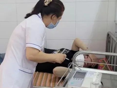 Sức khoẻ 14 công nhân phải nhập viện sau bữa ăn trưa tại công ty ở Huế ra sao?