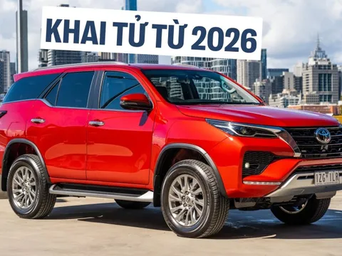 Hồi chuông cảnh báo của Toyota Fortuner: Bị loại khỏi danh mục sản phẩm ở thị trường này vì khách đổ xô sang Land Cruiser, Prado