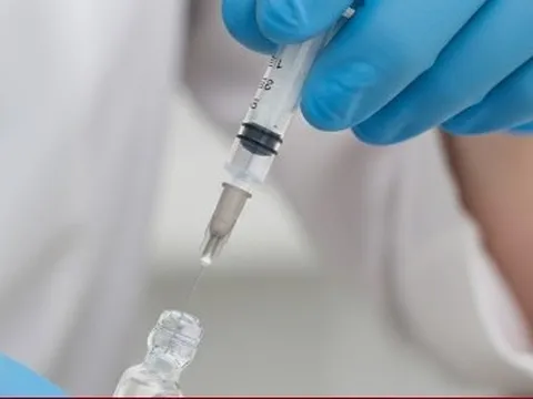 Thuốc ung thư của Nga được cấp phép ở Việt Nam: Bao giờ đưa vào điều trị?