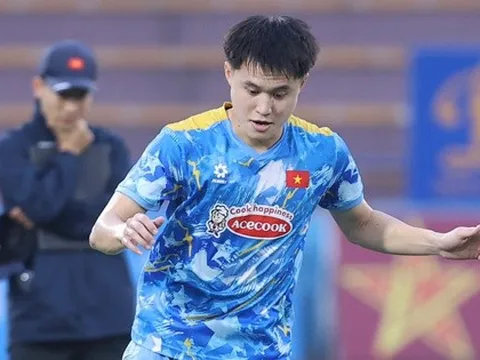 Visual sáng bừng của Khổng Minh Gia Bảo ở đội tuyển Việt Nam