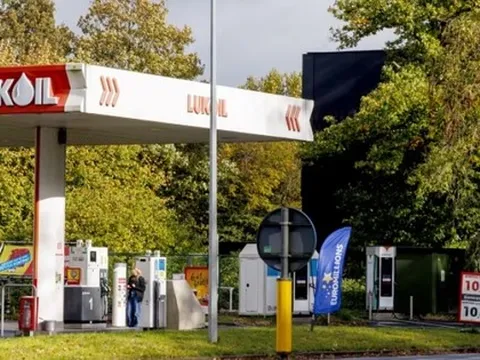 Điều gì khiến thương vụ 22 tỉ USD của tập đoàn dầu khí Nga đổ bể?