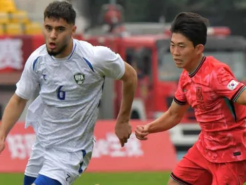 Tuyển Hàn Quốc thắng tưng bừng, mở rộng cửa tranh cúp vô địch với Việt Nam và Trung Quốc