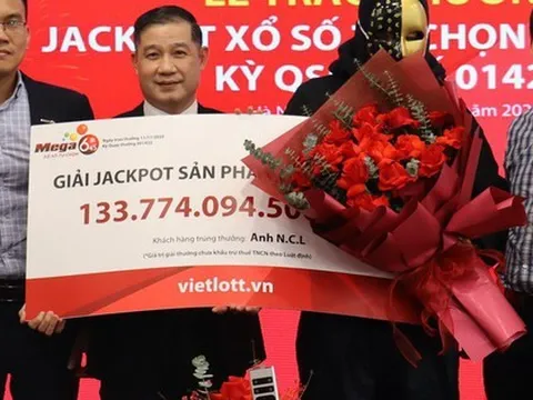 Kiên trì mua dãy số được tạo từ sinh nhật và biển số xe trong 2 năm, nam thanh niên trúng Vietlott hơn 133 tỷ đồng