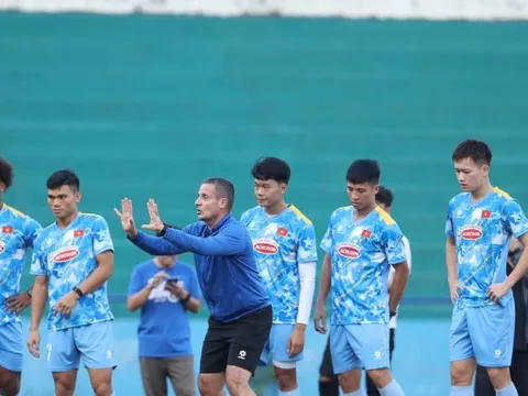 Đội tuyển Việt Nam tổn thất lớn trước khi sang Lào