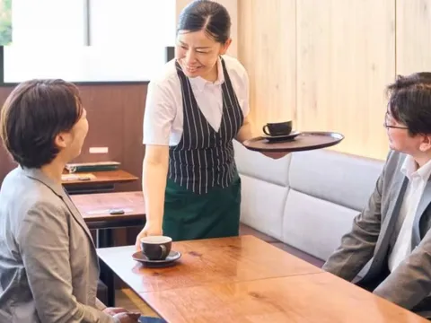 Vị thế Starbucks tại ĐNÁ lung lay bởi các chuỗi cà phê Nhật Bản giá rẻ, nhắm phân khúc dân văn phòng thu nhập trung bình