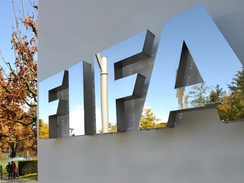 Đội bóng Việt Nam nhận án phạt nặng từ FIFA