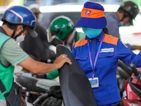 Giá xăng tăng từ 15h chiều nay