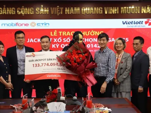 Mỗi ngày mua 3 vé số tự chọn, người đàn ông Khánh Hòa trúng Vietlott hơn 133 tỉ đồng