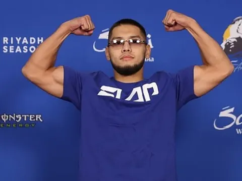 Võ sĩ Kazakhstan lập môn phái, khiêu chiến võ lâm Trung Quốc