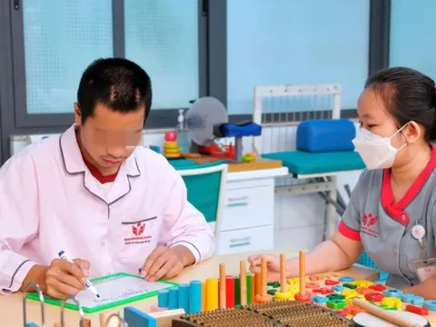 Thầy giáo trẻ bị đột quỵ - cảnh báo hiểm họa từ những dấu hiệu dễ bị bỏ qua