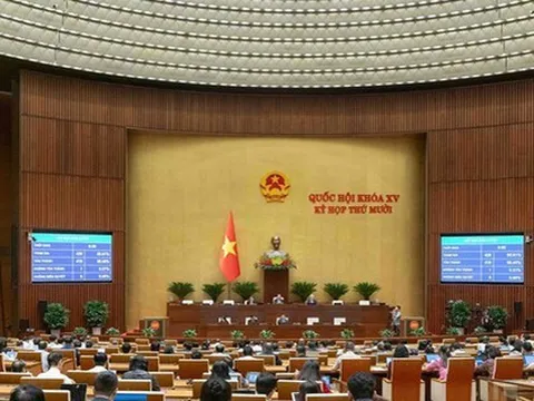 Quốc hội giao Chính phủ chủ động sử dụng nguồn tích lũy cải cách tiền lương để thực hiện chế độ tiền lương, phụ cấp, thu nhập