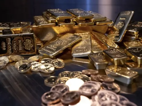 Ai đang nắm hơn 2 nghìn tấn vàng?