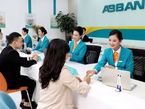 ABBANK: Ông Vũ Văn Tiền trở lại làm chủ tịch HĐQT dẫn dắt ngân hàng, ông Phạm Duy Hiếu thôi làm Tổng giám đốc