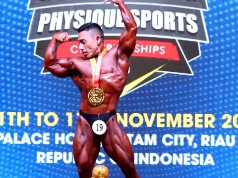 Phạm Văn Mách thách thức thời gian