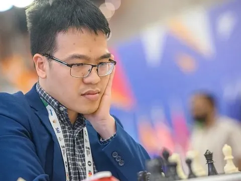 Lê Quang Liêm bị cầm hòa trước kỳ thủ Đức ở trận đầu tại vòng 5 World Cup 2025