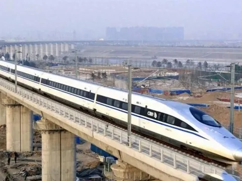 Chuyện ngược đời: Đường sắt trên cao đắt gần gấp đôi, nhưng Trung Quốc lại "chê" xây đường dưới mặt đất
