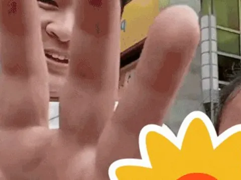 Phản ứng bất ngờ của Chủ tịch Đỗ Vinh Quang khi bị người lạ dí camera cận mặt gây bão mạng