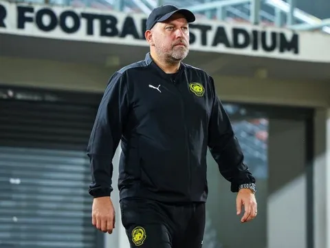 LĐBĐ Malaysia bác tin HLV từ chức sau án phạt gian lận nhập tịch