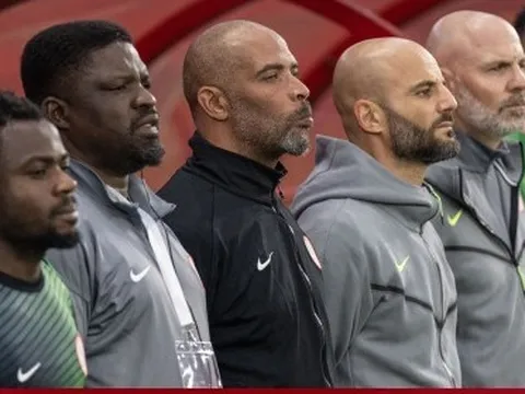 Không được dự World Cup, huấn luyện viên nghi đối thủ dùng phép thuật