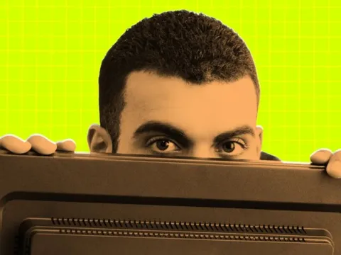 Cú lừa tỷ USD chấn động giới khởi nghiệp: Startup nổ dùng AI ghi chú cuộc họp nhưng thực tế do 2 nhà sáng lập đóng giả để chép tay, thu phí 100 USD/tháng