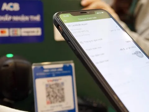 Tài khoản đẹp nhiều số 8 bất ngờ nhận được 1 tỷ đồng chuyển nhầm, người đàn ông lập tức báo công an