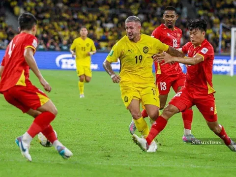 HLV Nepal nói gì về vụ kiện Malaysia nhập lậu 7 cầu thủ, chấn động bóng đá thế giới?