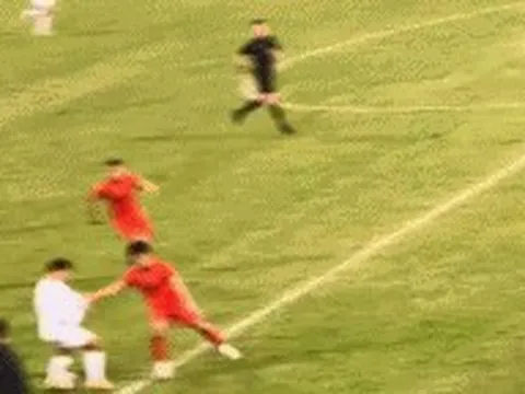 Tuyển Trung Quốc mất cúp cay đắng, nhà báo bức xúc: "Phải treo giò cầu thủ bị thẻ đỏ 5 trận"