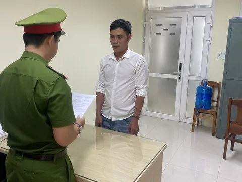 Khởi tố, cấm đi khỏi nơi cư trú với Trần Viết Lực