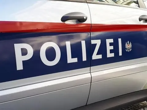 Án mạng kinh hoàng: Thi thể 2 mẹ con bị nhét vào tủ đông ở Áo