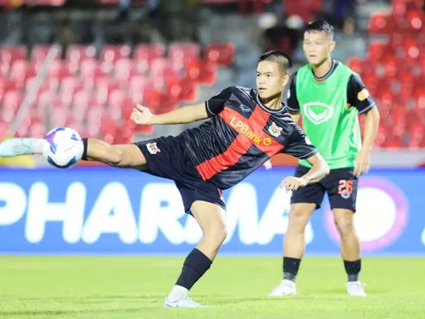 HLV Kim Sang-sik bất ngờ gọi lại cầu thủ Việt kiều lên U22 Việt Nam