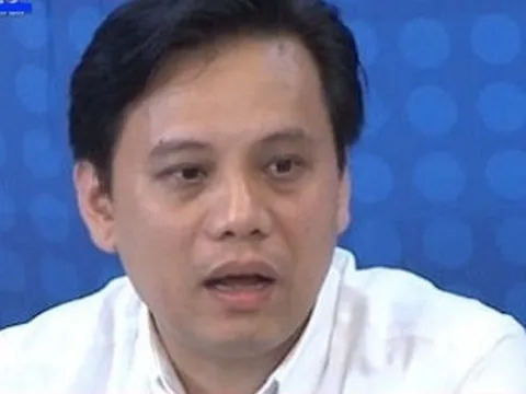 Bắt cựu Cục phó Cục An toàn thực phẩm Bộ Y tế Đỗ Hữu Tuấn