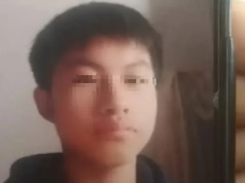 Cậu bé 15 tuổi mất tích bí ẩn sau khi đòi bỏ học đi làm, mấy tháng sau gia đình nhận tin nhắn rợn người từ Campuchia