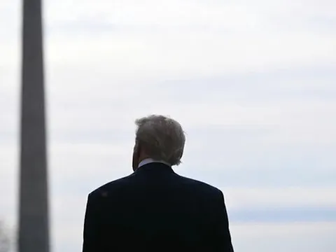 CBO hạ dự báo nguồn thu thuế quan của ông Trump: Ngân sách Mỹ bớt 1.000 tỷ USD