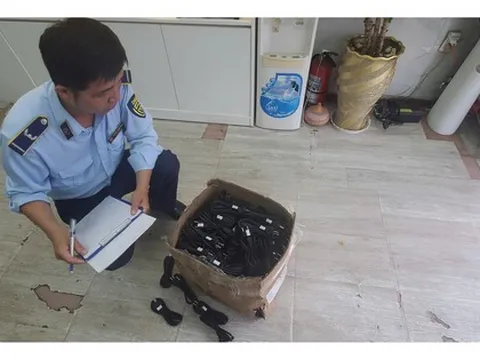 TPHCM: Ba doanh nghiệp vàng bị phạt, tịch thu hơn 54 gram vàng trang sức