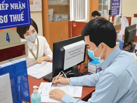 Dù được miễn nộp thuế từ năm 2026, hộ kinh doanh có doanh thu dưới 200 triệu/năm vẫn phải làm điều này để tránh bị phạt tiền lên đến 12.500.000 đồng