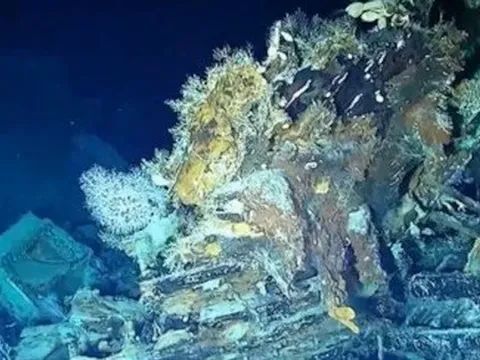 Bắt đầu vớt kho báu vàng, ngọc từ "chiến hạm ma" trị giá 17 tỉ USD