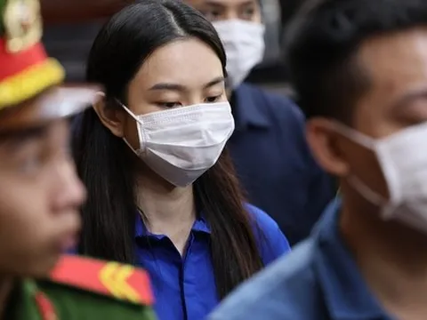 Tòa án lý giải vì sao không xem xét hành vi sản xuất kẹo Kera trong vụ án Thùy Tiên