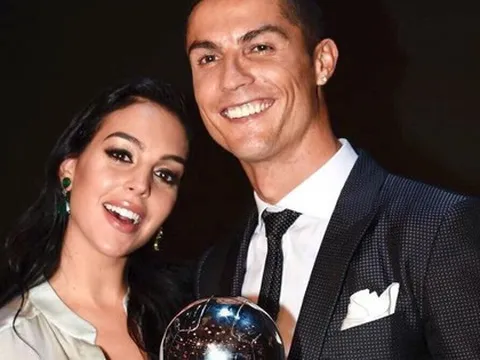 Ronaldo cưới ở đâu?