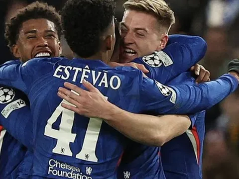 Quật ngã Barcelona, Chelsea vào Top 8 Champions League