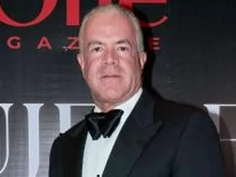 Nóng: Bắt giữ ông chủ Hoa hậu Hoàn vũ