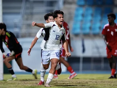 Giải châu Á: Tuyển Thái Lan lách qua “khe cửa hẹp”, giành vé đi tiếp theo kịch bản khó tin